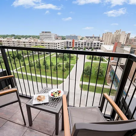 Hyatt Regency Green Bay-3