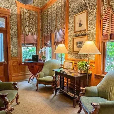 Wentworth Mansion-3