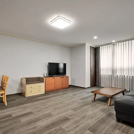 Ramada Hotel And Suites Seoul Namdaemun-3