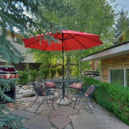 Oreilly Garden House-2