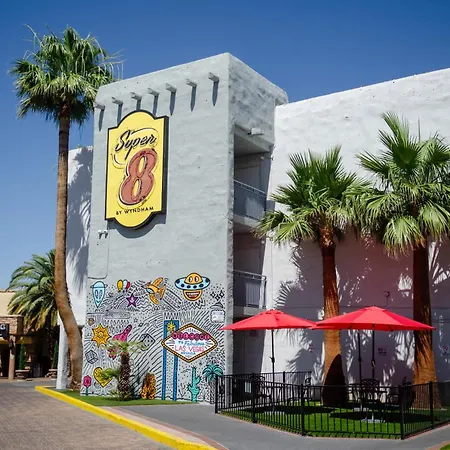 Super 8 By Wyndham Las Vegas North Strip/Fremont St. Area-3