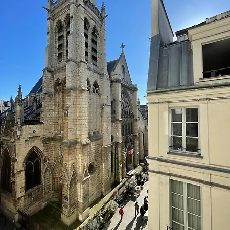 Cocoon Gallery Paris-2