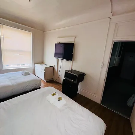 Riviera Hotel-3