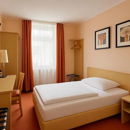 Atomis Hotel Duesseldorf City-3