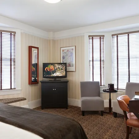 Executive Hotel Vintage Court-2
