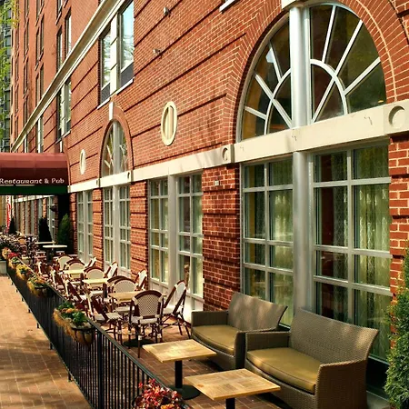 Fairfield Inn & Suites By Marriott Washington Downtown-3