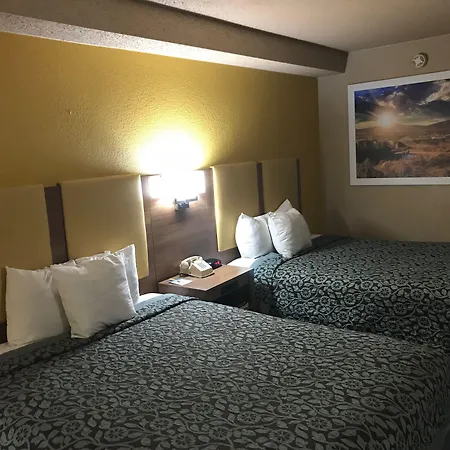 Days Inn By Wyndham Flagstaff Near Downtown/Nau On Route 66-3