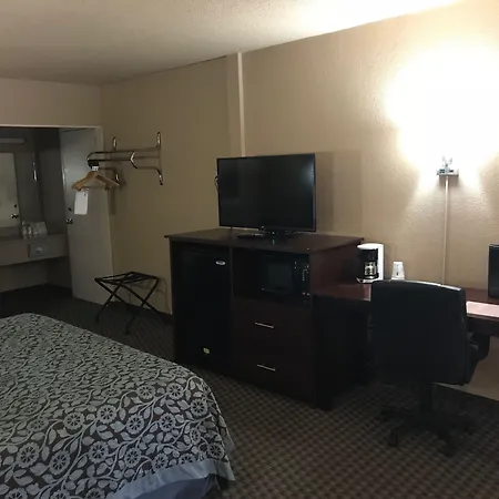 Days Inn By Wyndham Flagstaff Near Downtown/Nau On Route 66-2