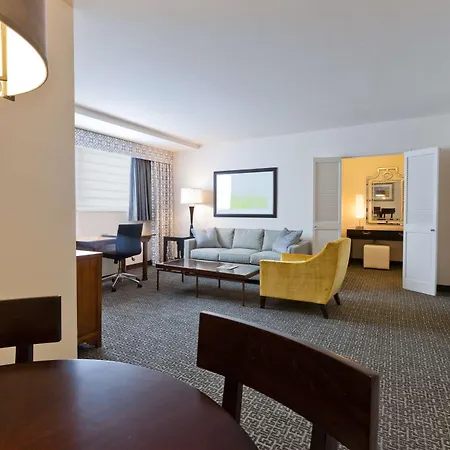 State Plaza Hotel-3