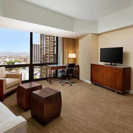 The Westin Bonaventure Hotel & Suites, Los Angeles-3