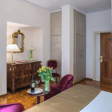 Hotel Forum-2