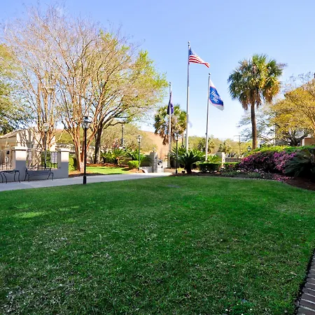 Hampton Inn Charleston-Historic District-2