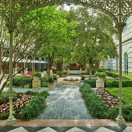 Hotel Crescent Court-2