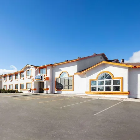 Howard Johnson By Wyndham Williams-3
