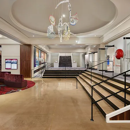 Saint Kate - The Arts Hotel-2