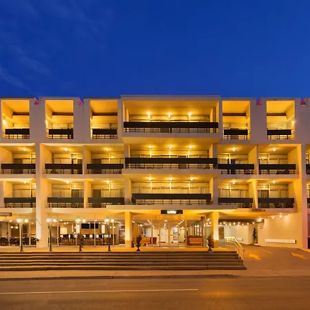 Travelodge By Wyndham Niagara Falls Fallsview-2