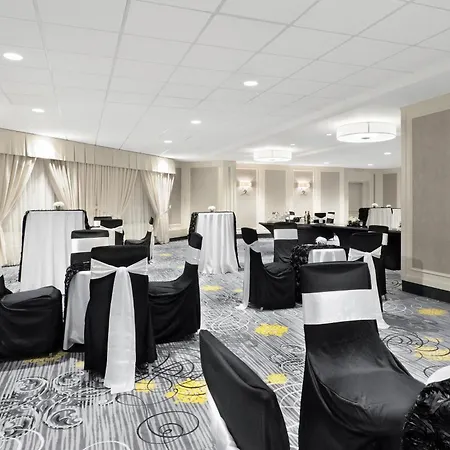 Sheraton Cavalier Saskatoon Hotel-3
