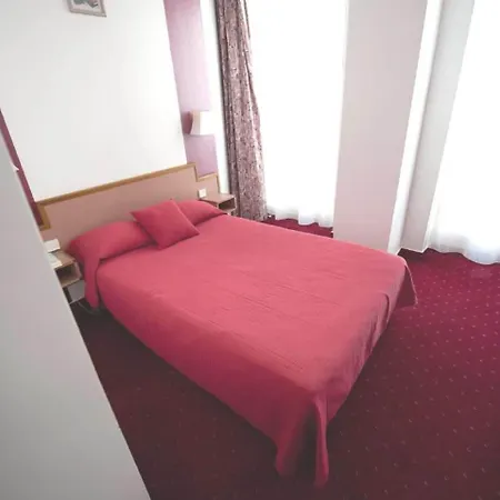Hotel Royal Bergere-3