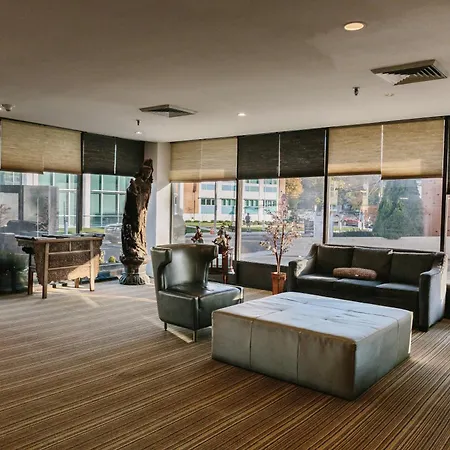 Stamford Suites (Adults Only)-3