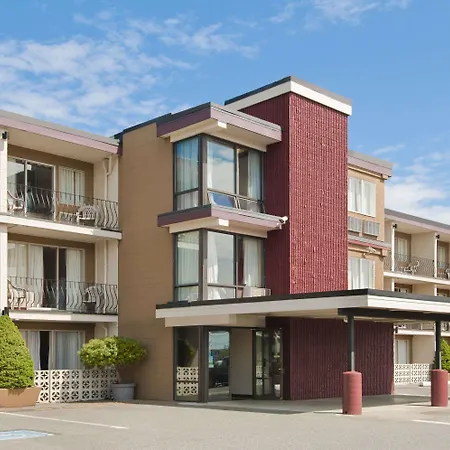 Travelodge By Wyndham Nanaimo-2