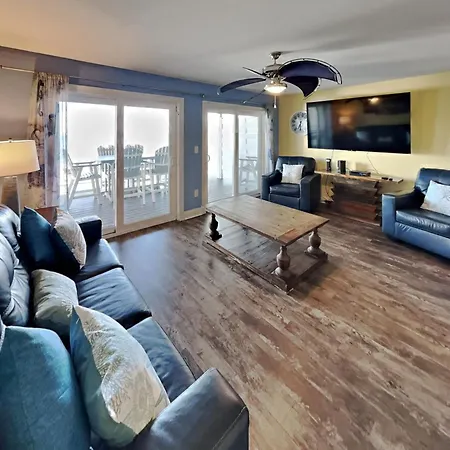 Put-In-Bay Waterfront Condo #105-2