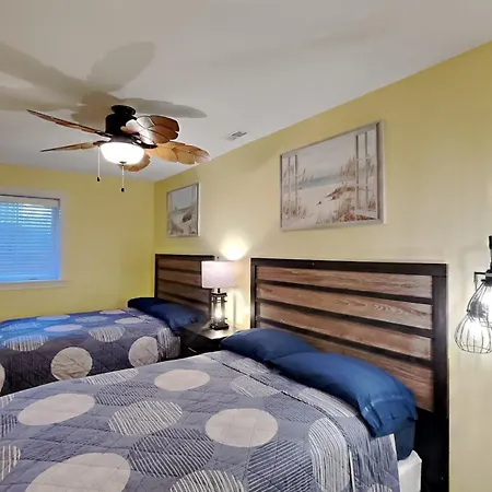 Put-In-Bay Waterfront Condo #105-3
