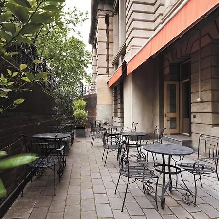Grand Hotel Melbourne-3
