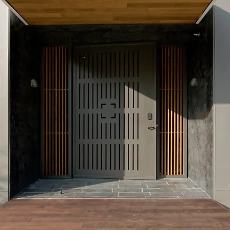 Frame Hotel - Soco-2