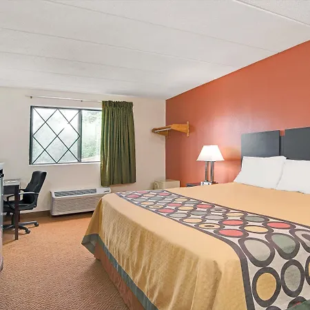 Super 8 By Wyndham Stamford/New York City Area-2