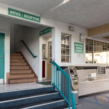 Hollywood Guest Inn-3
