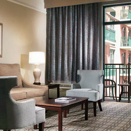 Courtyard By Marriott Savannah Downtown - Historic District-2