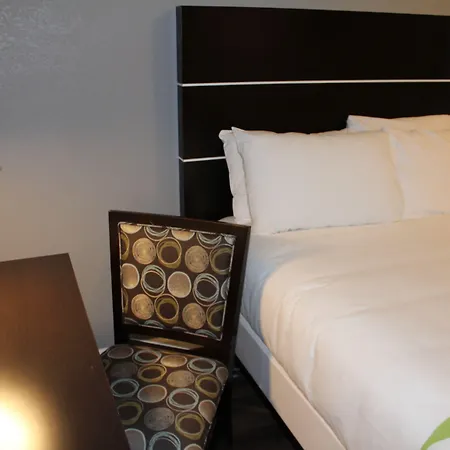 Layne Hotel-3