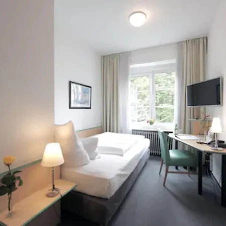 Hotel Am Hofgarten-2
