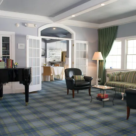 Breakwater Inn-3