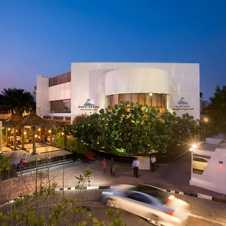 Dubai Marine Beach Resort & Spa-3