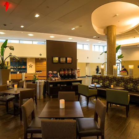 Hampton Inn & Suites Boston Crosstown Center-3