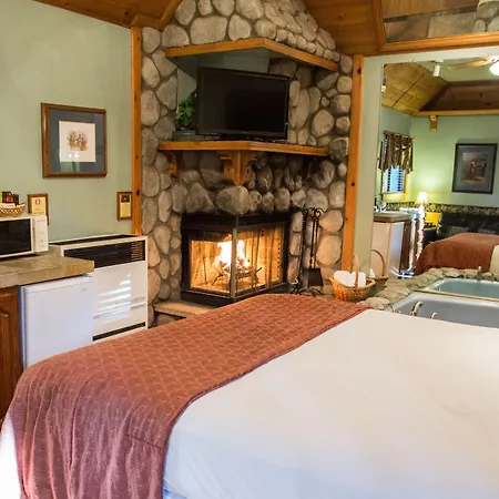 Sleepy Forest Cottages-2