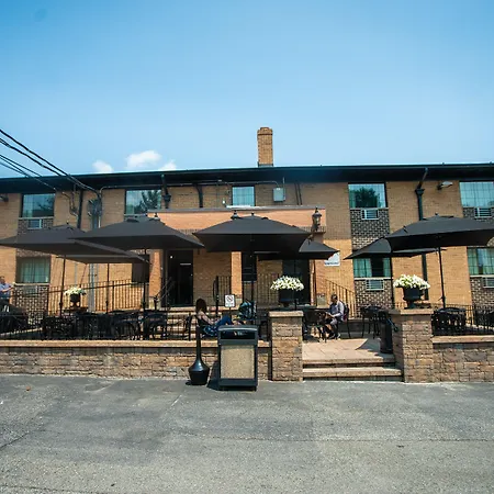 Holland Hotel Jersey City Free Parking-2