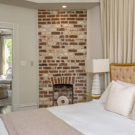 Mirabelle Suite 2 In The Heart Of Savannah'S National Historic Landmark District-2