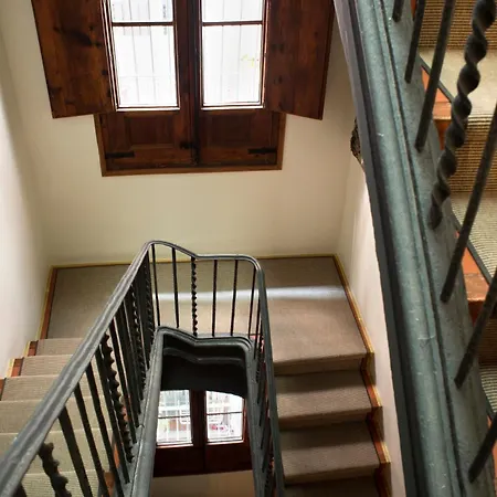 Mercer House Boria Bcn-3