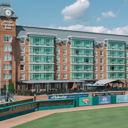 Hilton Garden Inn Manchester Downtown-2