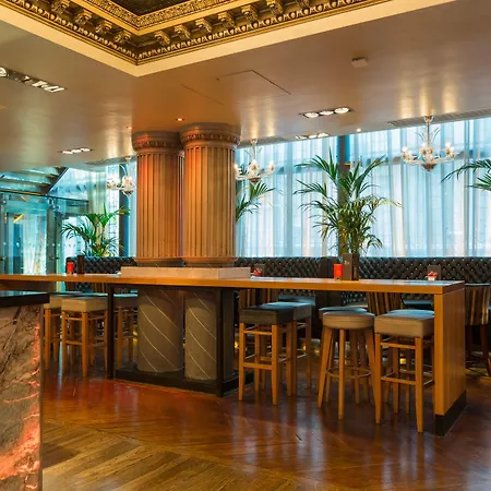 Le Monde Hotel-3