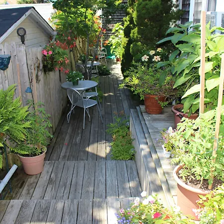 Beaconlight Guest House-3