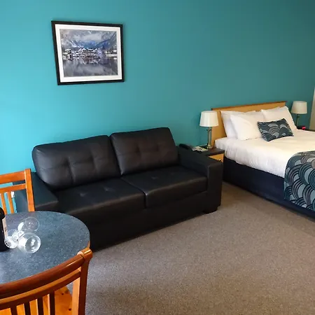 Victoria Lodge Motor Inn & Apartments-2