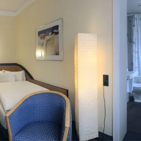 City Hotel Duesseldorf-2