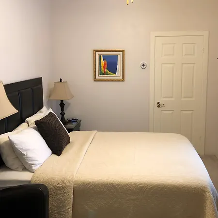 Balmoral House Bed & Breakfast-2