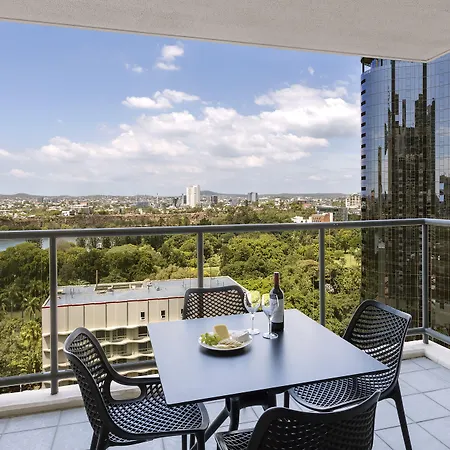 Oaks Brisbane On Margaret Suites-3