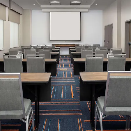 Hampton Inn Baltimore-Downtown-Convention Center-3
