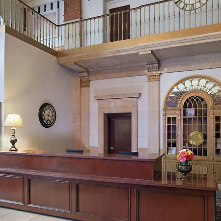 Springhill Suites By Marriott Baltimore Downtown/Inner Harbor-3