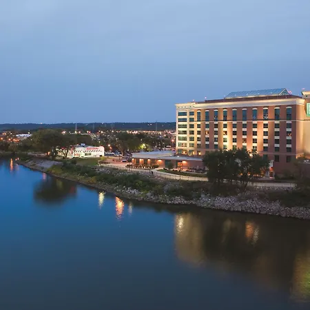 Embassy Suites East Peoria Hotel And Riverfront Conference Center-3